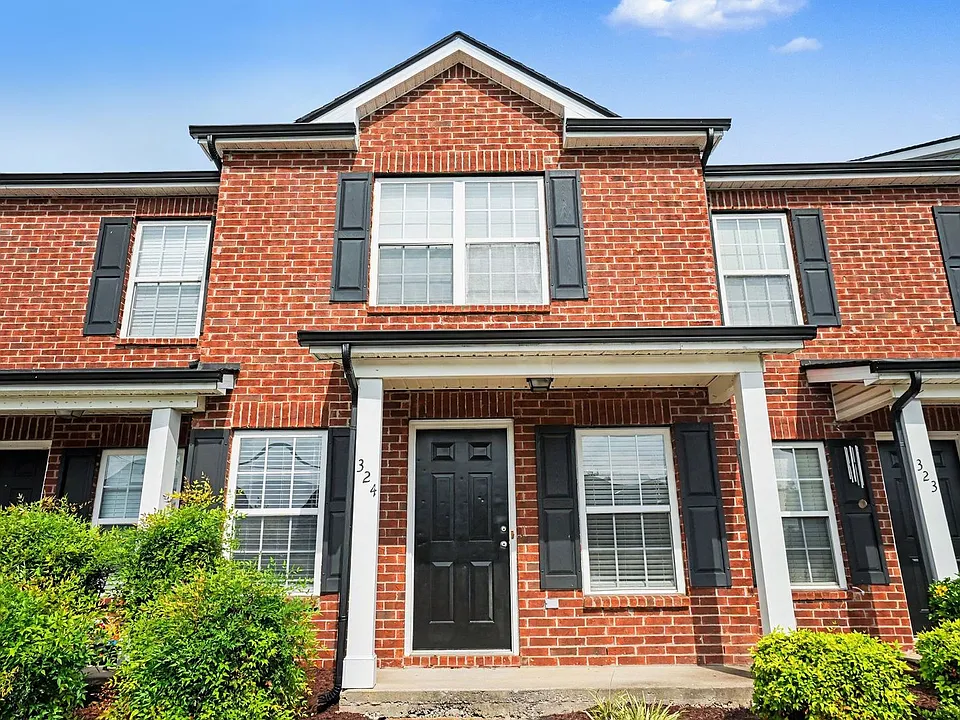 324 Stewarts Landing Cir
