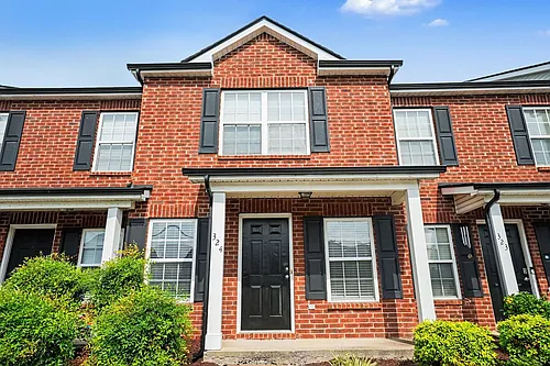 324 Stewarts Landing Cir Photo 1