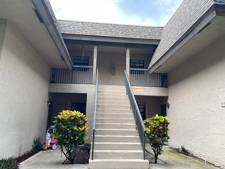 3692 NW 95th Ter #7M — Photo 8