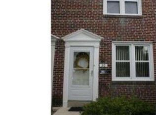 20 Clarendon Dr, Darby, PA 19023
