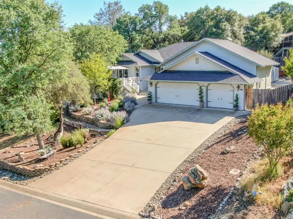 234 Mistletoe Ct, Angels Camp, CA 95222