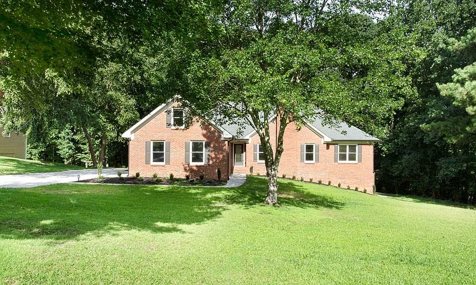 1st image of 1055 Windridge Dr