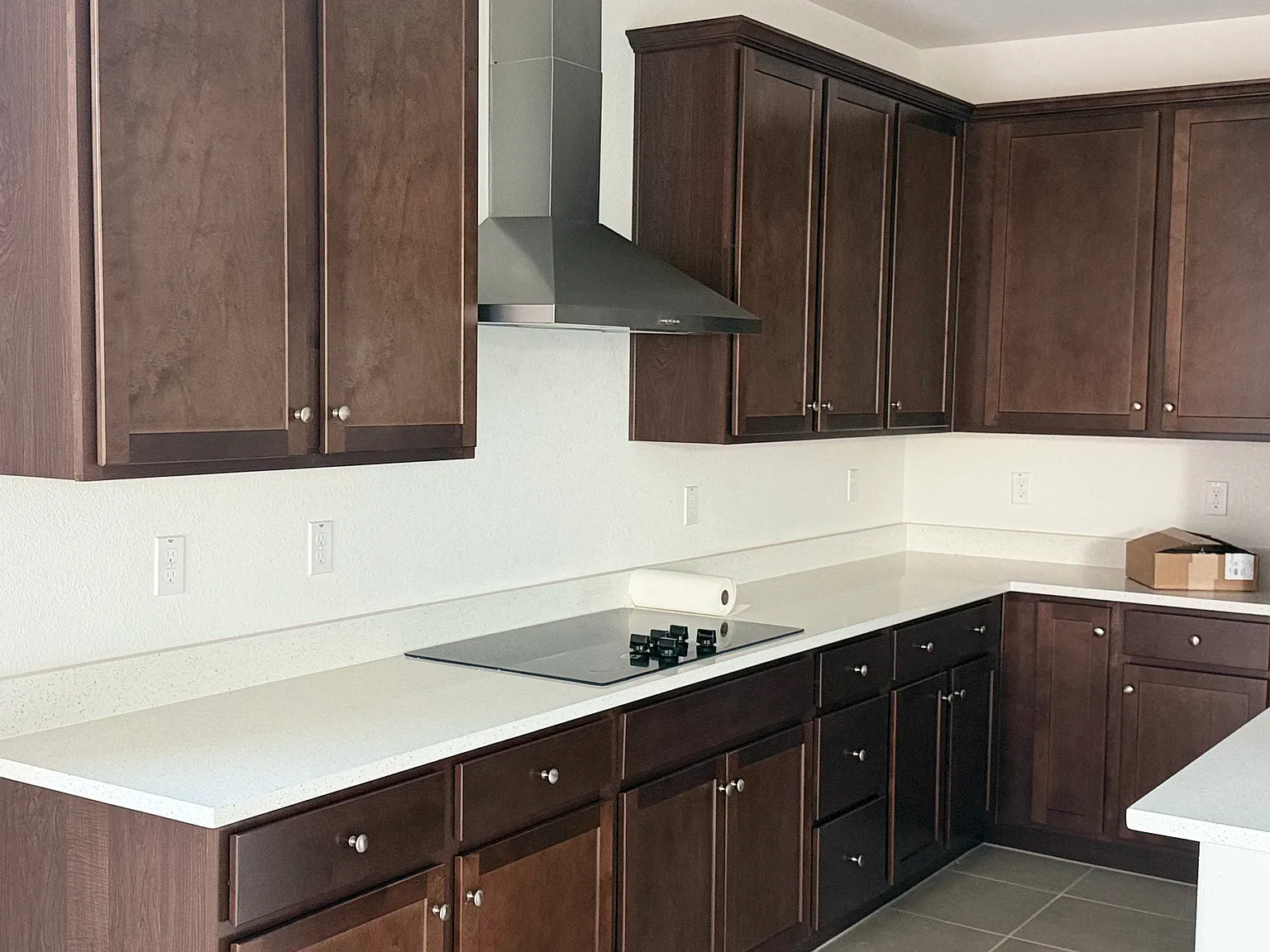 3 bed, 1990 sqft, $2,800 — Photo 3