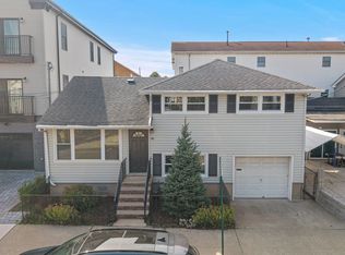 46 Evergreen St, Bayonne, NJ 07002