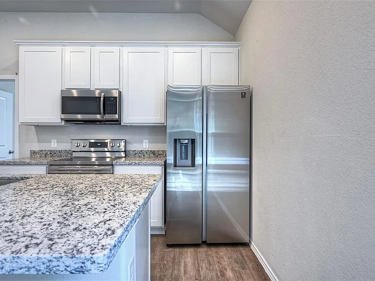 11779 White Cedar — Photo 6