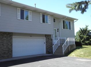 7618 157th St W APT A, Apple Valley, MN 55124