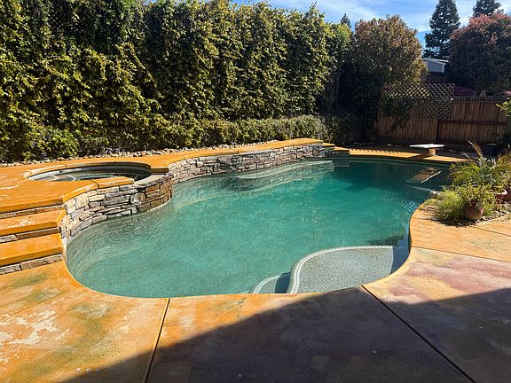 4th image of 3136 Big Bear Dr