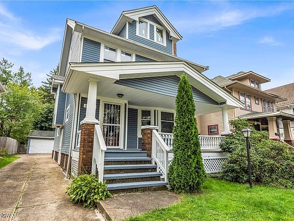 2nd image of 11804 Cromwell Ave