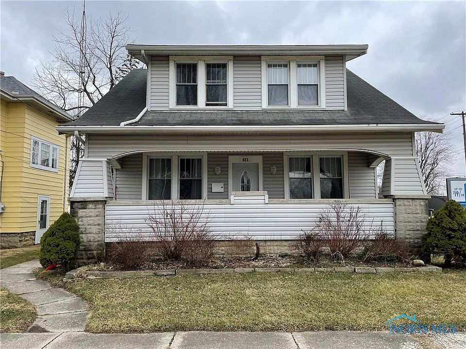 1st image of 621 W Lincoln St
