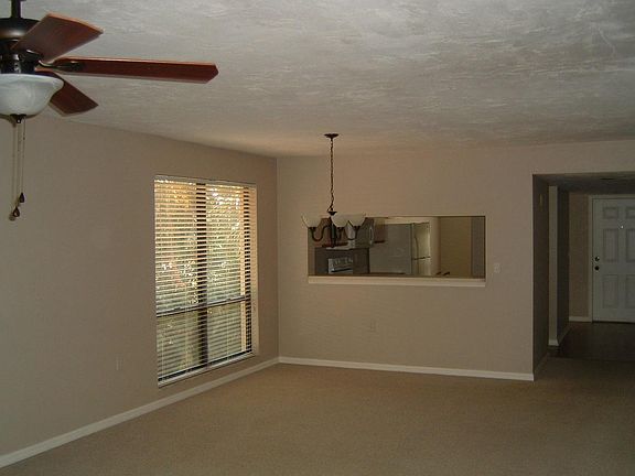 4th image of 1231 Commonwealth Cir #Q-206