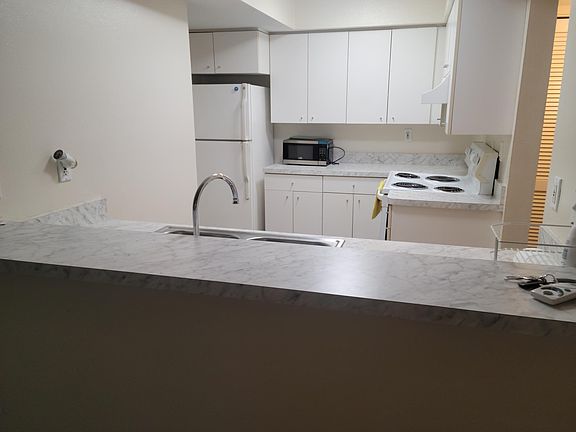 3rd image of D116 Wood St #D116
