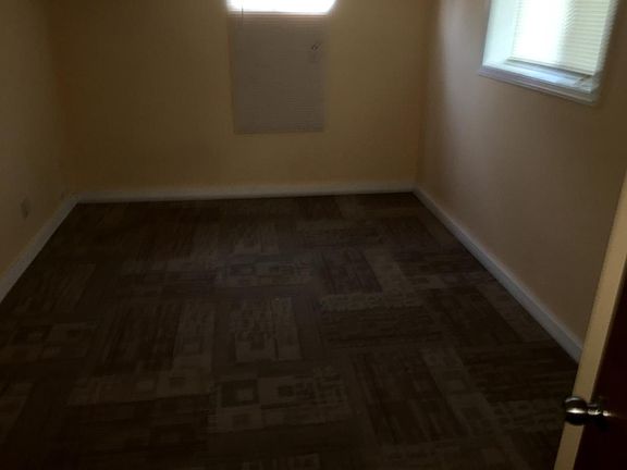 5th image of 318 S 72nd St