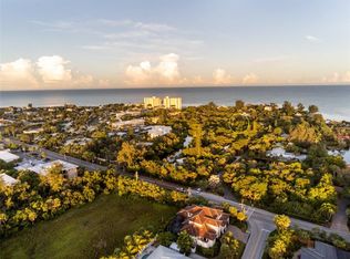 113 Sandy Hook Rd S, Sarasota, FL 34242