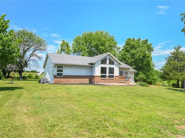 31790 Beaver Creek Rd, Paola, KS 66071