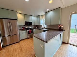 3rd image of 146 Rustic Dr