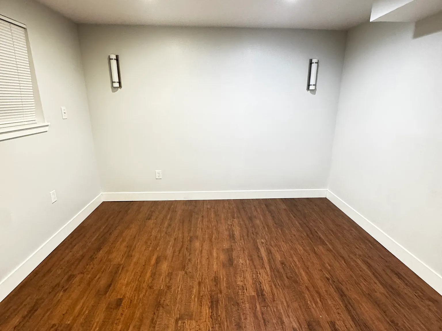 NE 4th Pl, Bellevue — Photo 4
