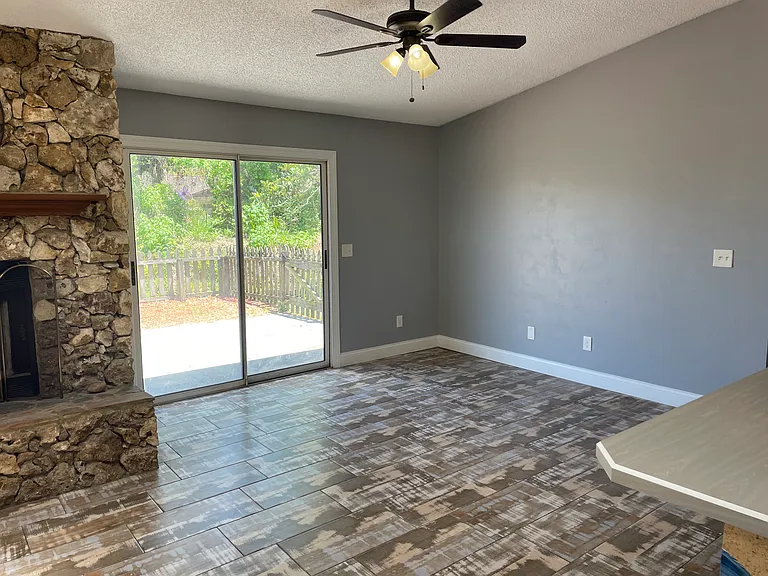 2219 Umbrella Tree Dr — Photo 27