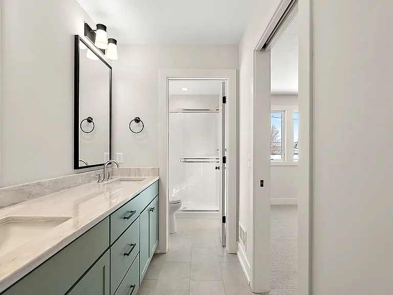 581 S Shore Dr — Photo 6