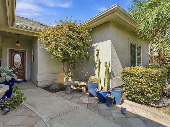 5th image of 684 Rolling Hills Court