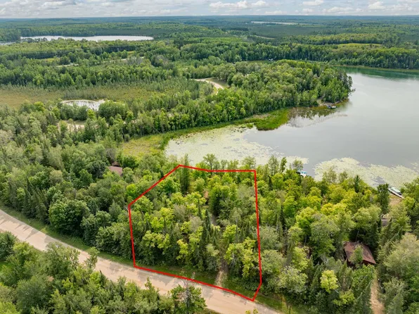 24847 Crooked Rd, Bovey, MN 55709