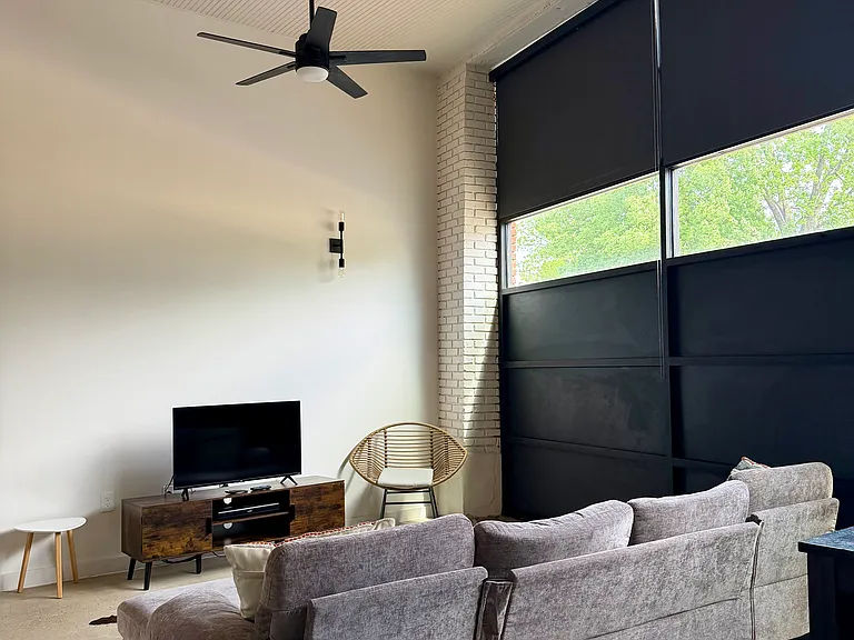 193 S Saint Andrews St #21 — Photo 14