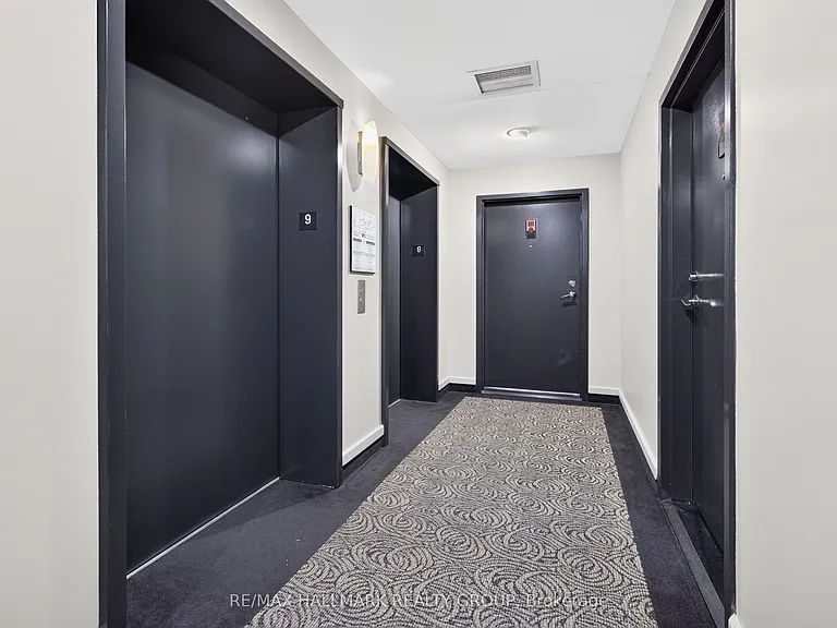 245 Kent St #909 — Photo 5