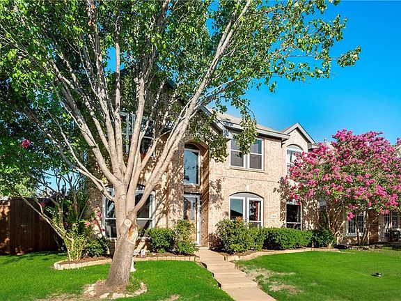 2nd image of 3912 Acorn Ln