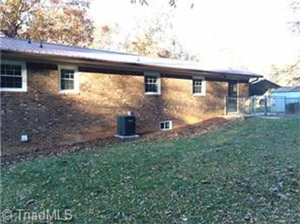 1442 Hight St, Asheboro, NC 27205