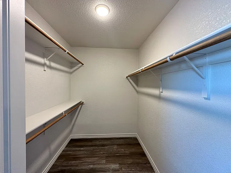 222B Dolphin Dr — Photo 31
