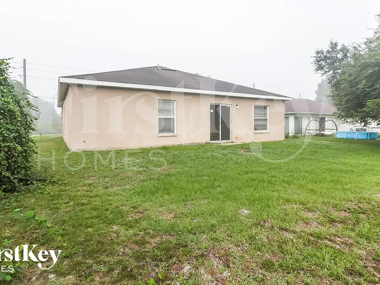 2598 N Biscayne Dr — Photo 15