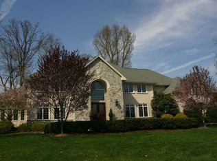 17 Corrigan Way, Old Tappan, NJ 07675