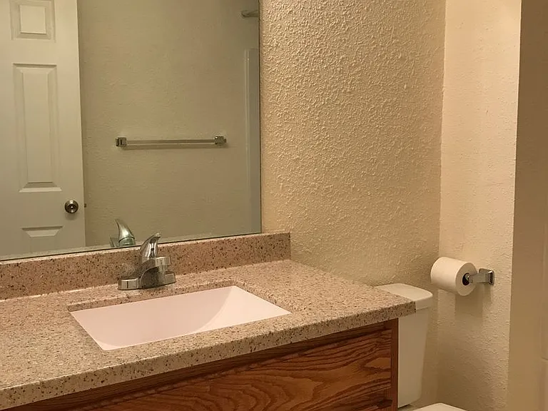 807 Knox Ave — Photo 16