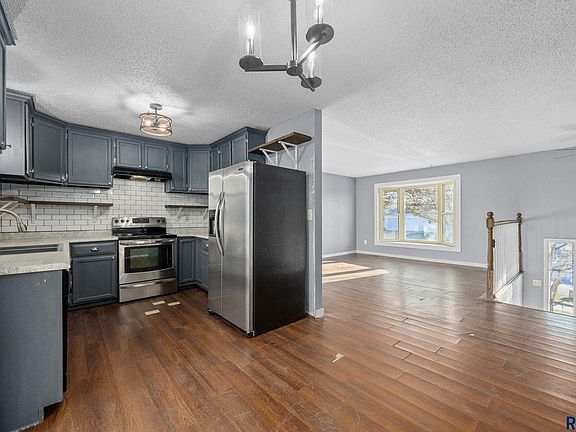 4th image of 2708 E Bragstad Dr