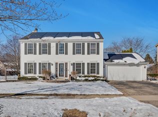 140 Autumn Ridge Dr, Montgomery, IL 60538