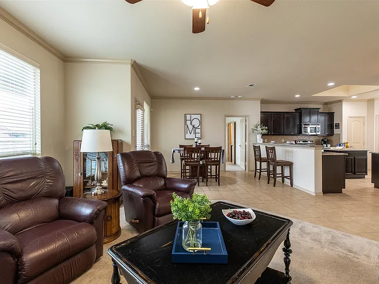 509 Vidalia Ct — Photo 9