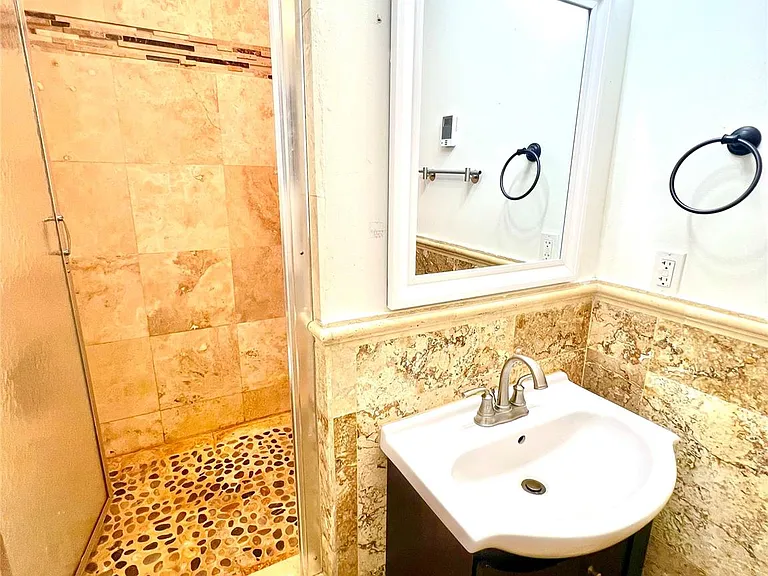 60 Peach Pl — Photo 35