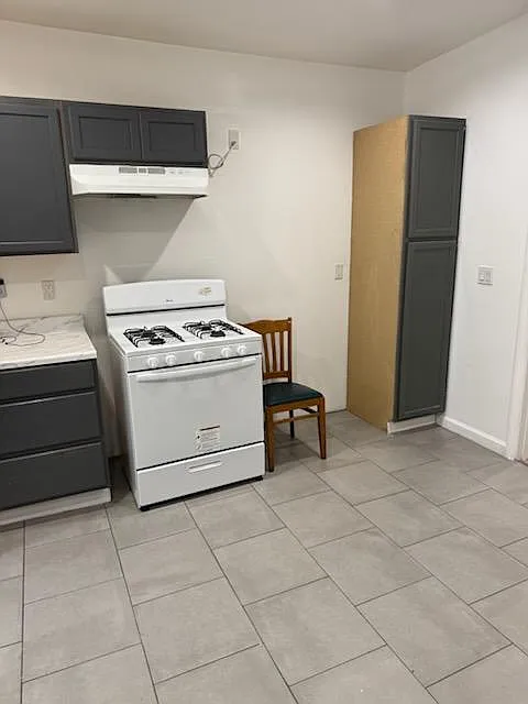 2 bed, $2,000 — Photo 3
