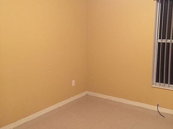 3rd image of 5015 E Lake Mary Blvd