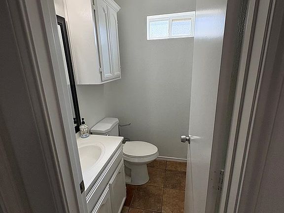 5th image of 1403 12th St Lot 36