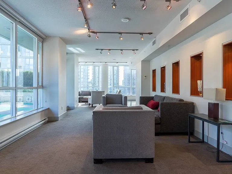 833 Seymour St #13 — Photo 31