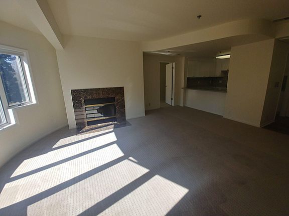 2nd image of 2865 Park Blvd #240