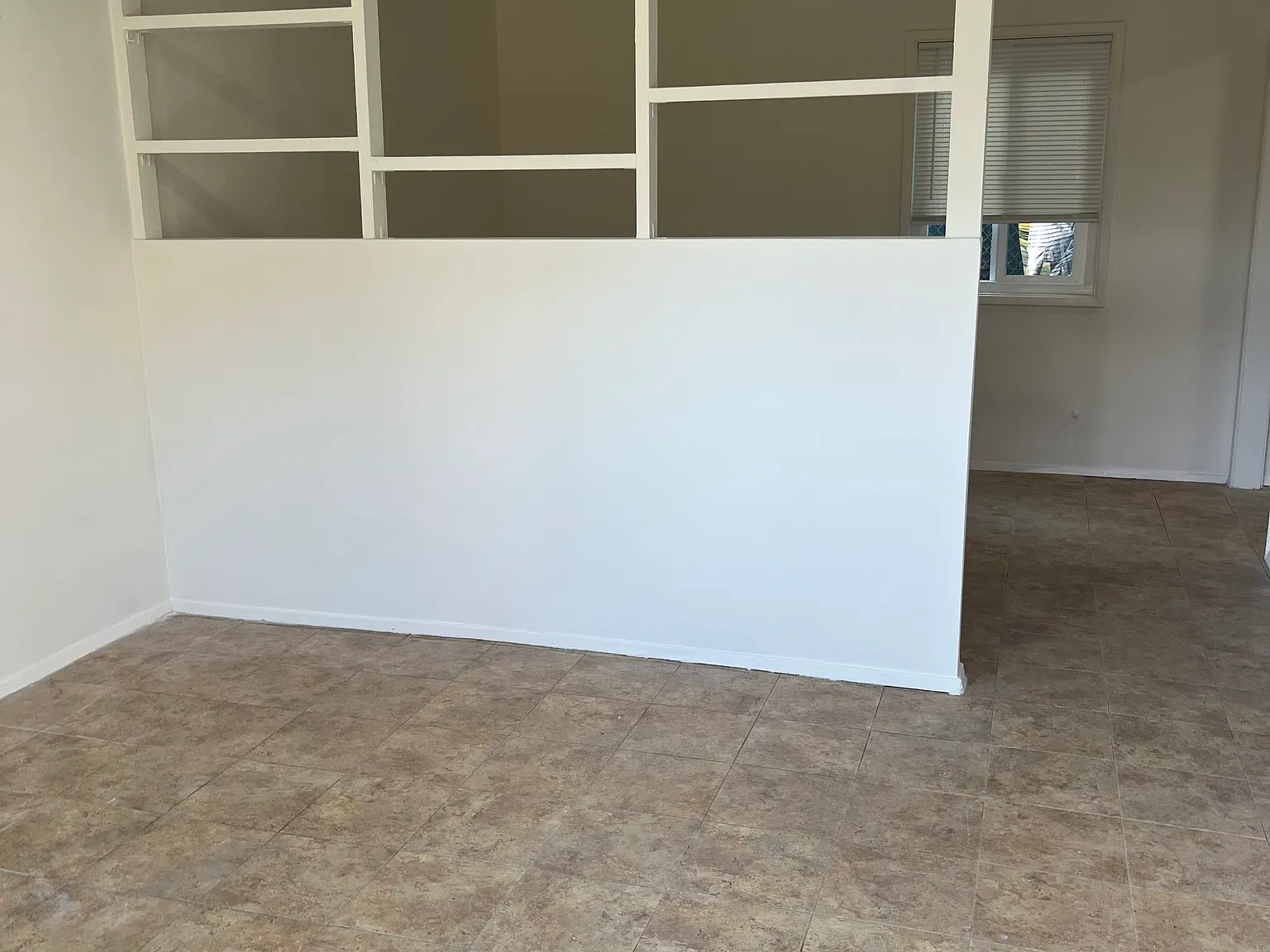Studio, 450 sqft, $1,695 — Photo 3