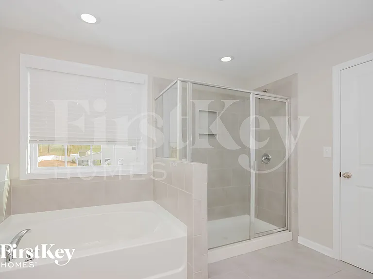 3961 Norman View Dr — Photo 11
