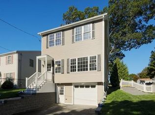54 Charlotte Rd, Waltham, MA 02453