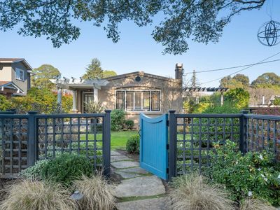 812 Newhall Rd, Burlingame, CA, 94010