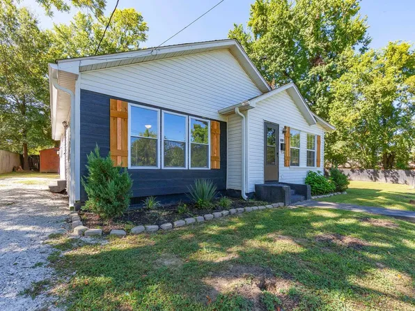 508 E 3rd St, Trenton, TN 38382