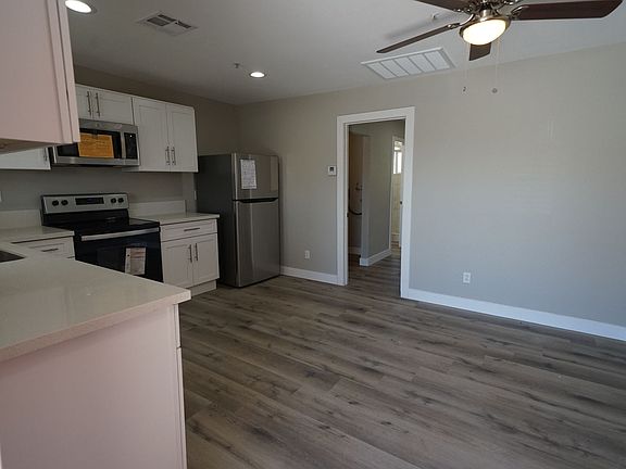 4th image of 1175 S Mojave Rd #162-01-004