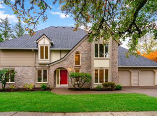5952 Sunbrook Dr, Lake Oswego, OR 97035