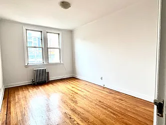 Rented by Zikos Realty Services