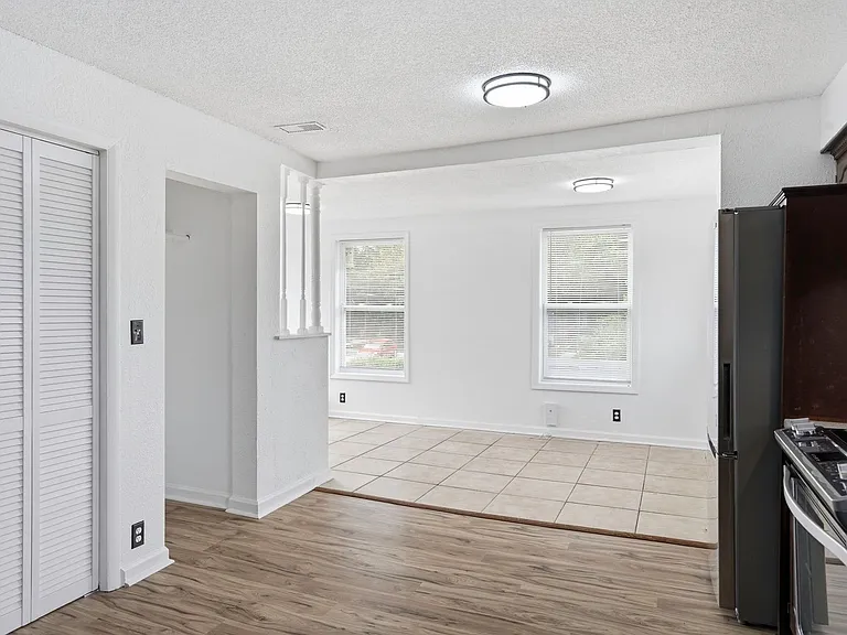 220 Brooklyn Ave — Photo 7